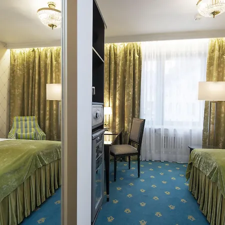 Bristol Hotel 5*