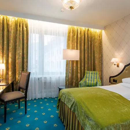 Bristol Hotel