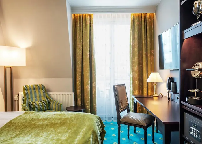 Hotel Bristol