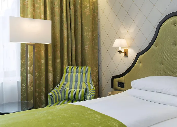 Hotel Bristol