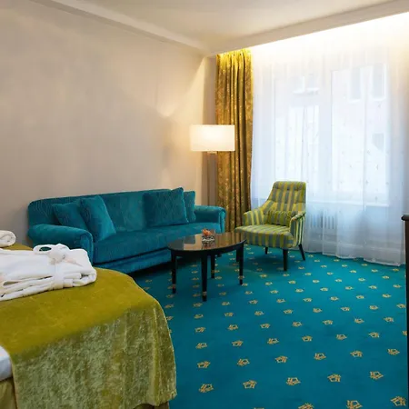 Otel Bristol