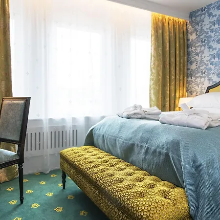 Bristol Hotel 5*