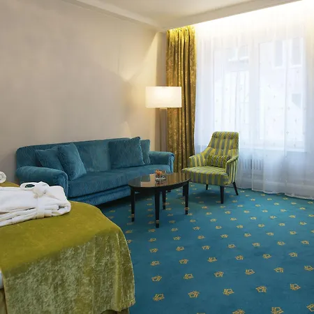 Bristol Hotel 5*