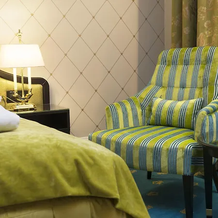 Bristol Hotel
