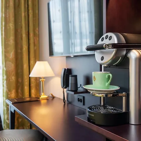 Hotel Bristol
