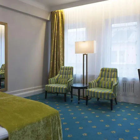 Hotel Bristol