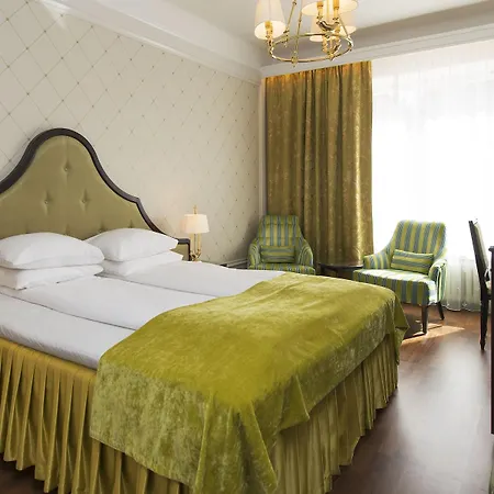 Bristol Hotel
